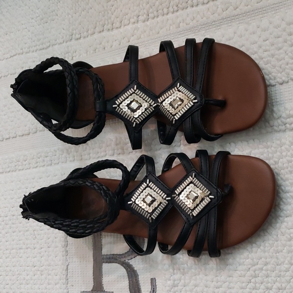 SO THONG SEQUINED GLADIATOR SANDAL - Picture 2 of 14